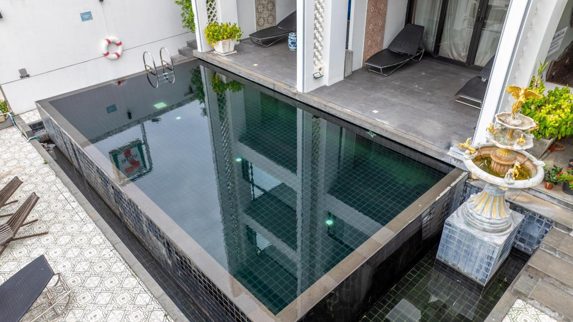 See Sea Villa Hotel Patong Kültér fotó